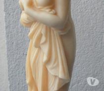 Décoration - art Tarn-et-Garonne Montauban - 82000 - Photos Vivastreet Statue Statuette Jeune femme en résine